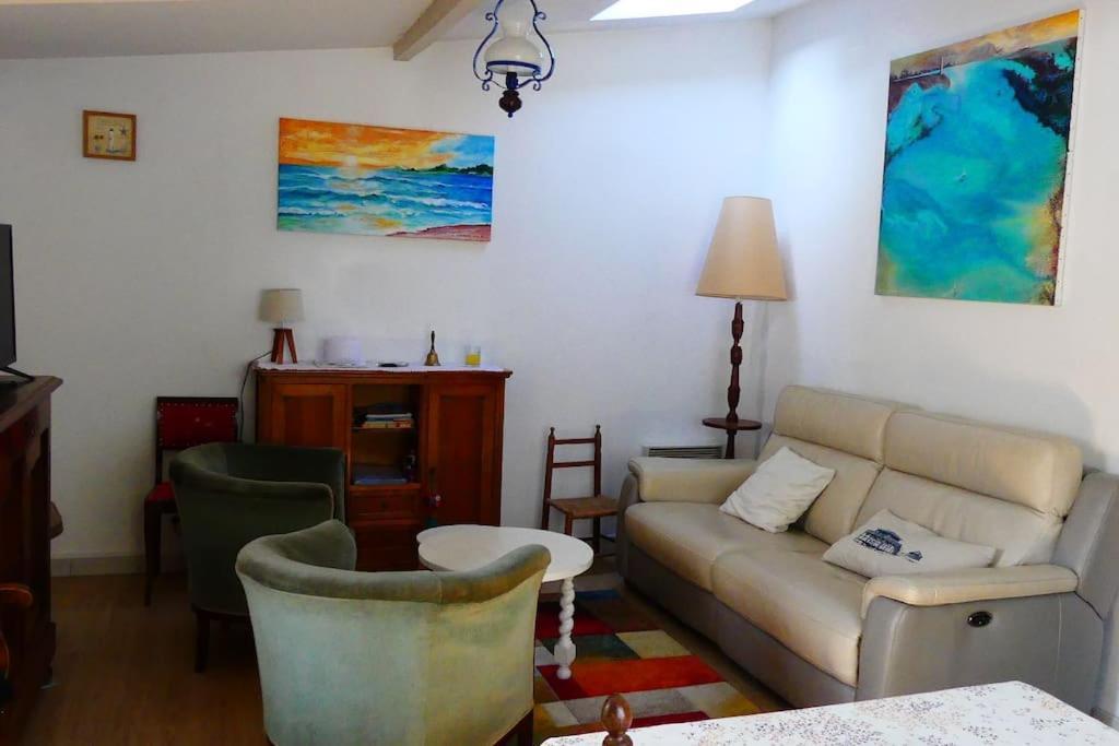 Holiday home Maison L'escaletaussat Les Bains *